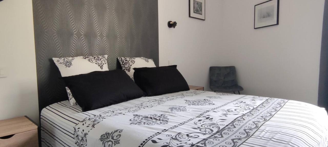 オランジュ Domaine De La Violette Bed & Breakfast エクステリア 写真