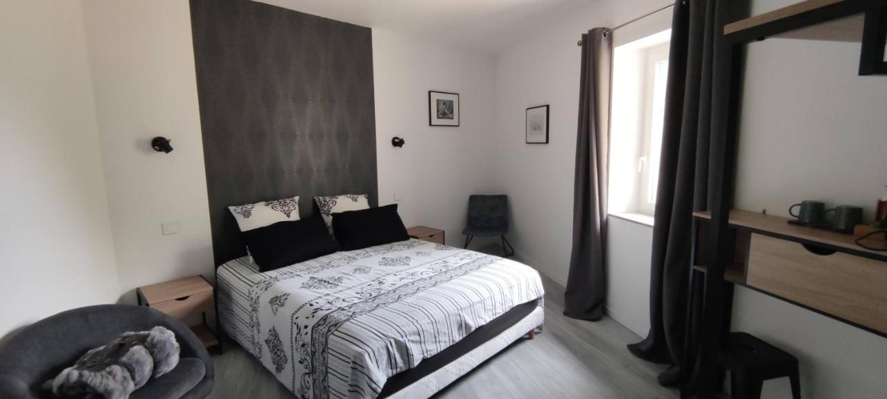 オランジュ Domaine De La Violette Bed & Breakfast エクステリア 写真